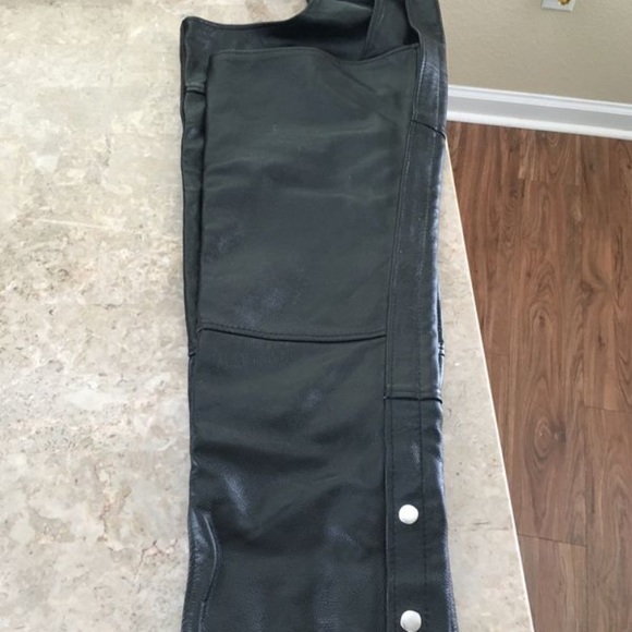 FMC Leather Motorcycle Chaps - Picture 7 of 16